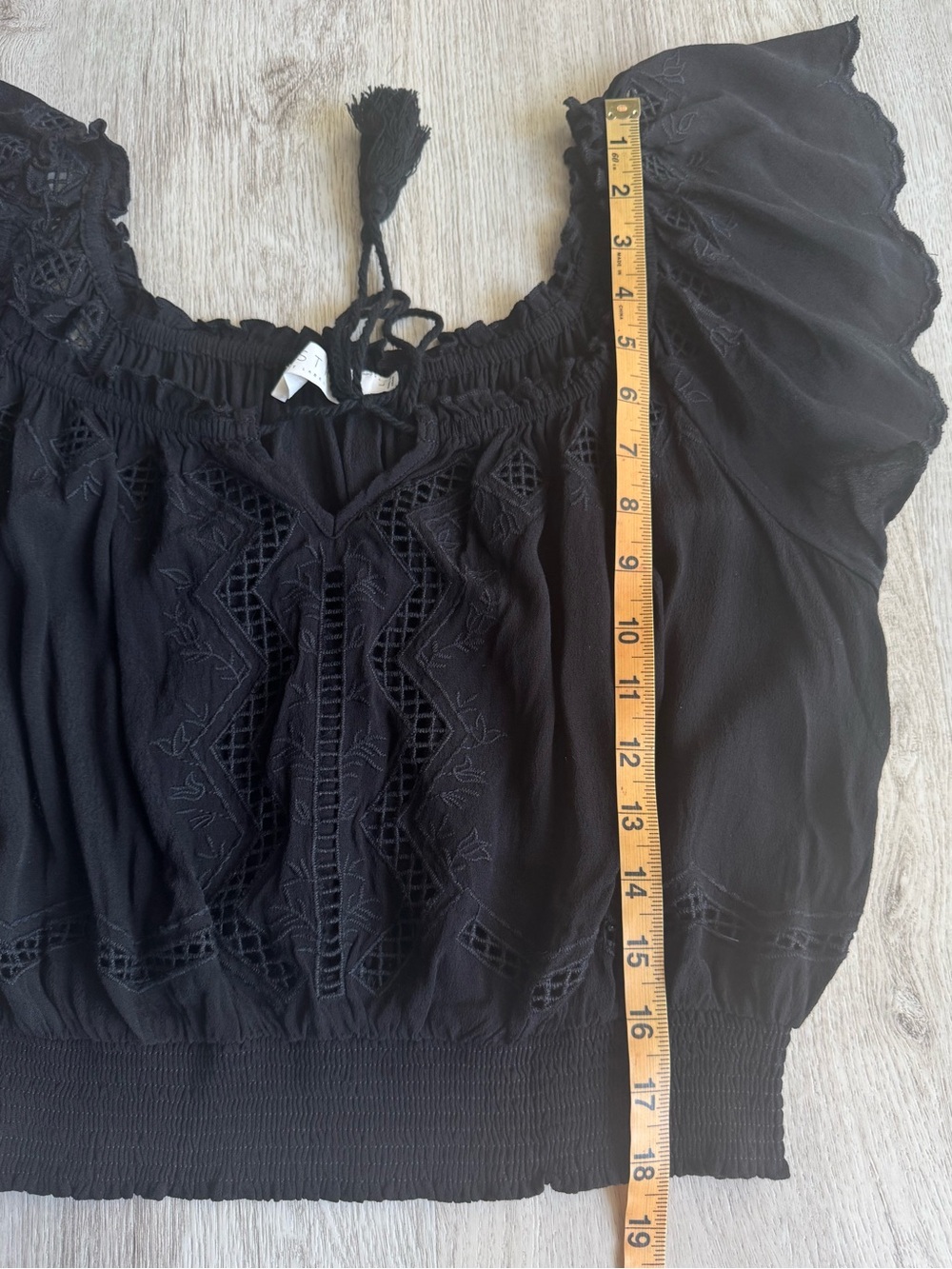 ASTR the Label Reyna Black Boho Off the Shoulder Embroidered Semi Crop Top Large - Picture 12 of 12